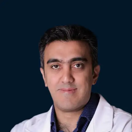 دکتر امین آمالی بهترین جراح بینی استخوانی تهران